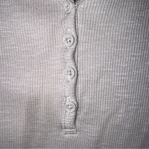 Duluth Trading Co Gray Ribbed Shirt - Picture 3 of 4